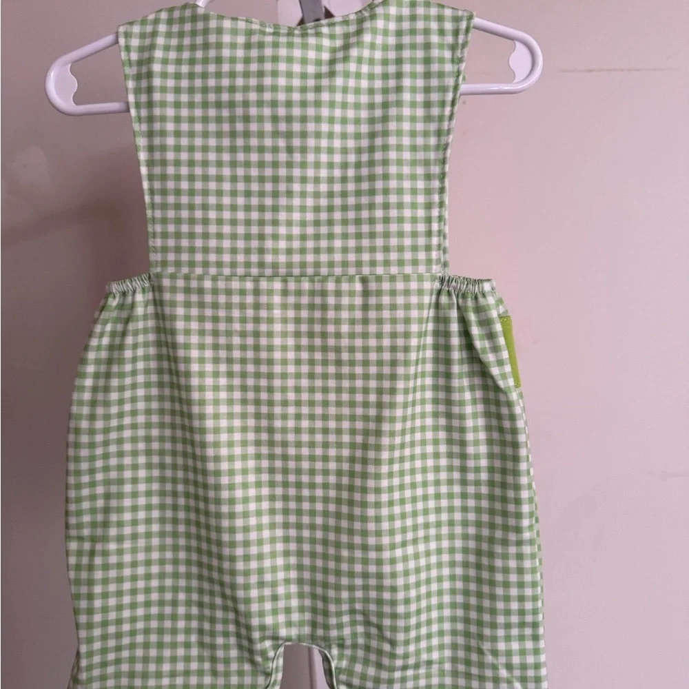 New Boutique Shamrock Jon Jon